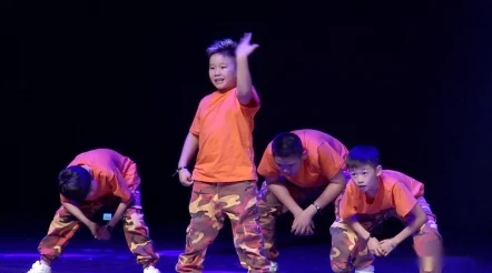 幼儿HIPHOP仙踪林课程全新升级动感节拍点燃童趣快乐舞动